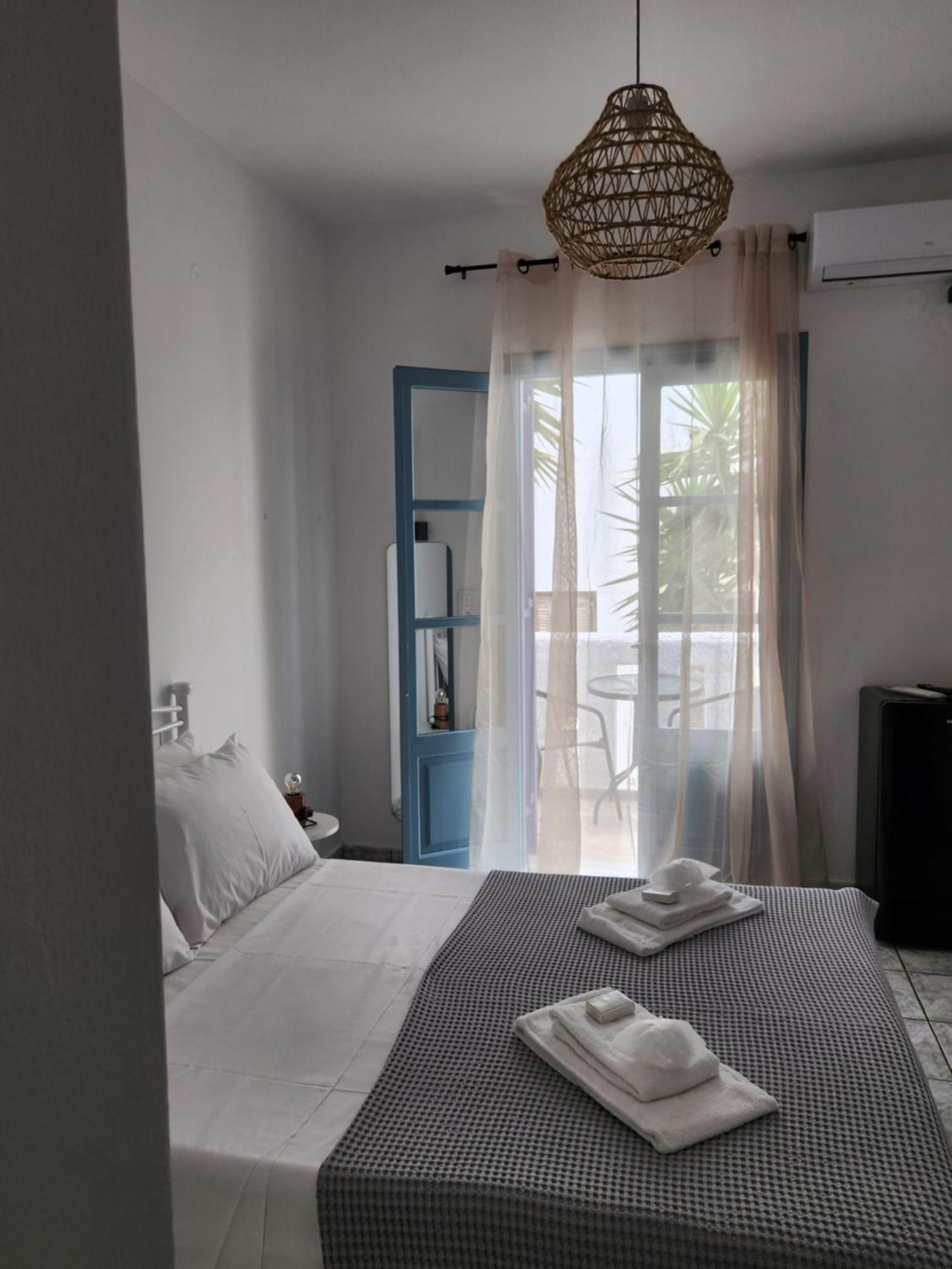 Eleios Hotel Serifos Livadi  Eksteriør bilde